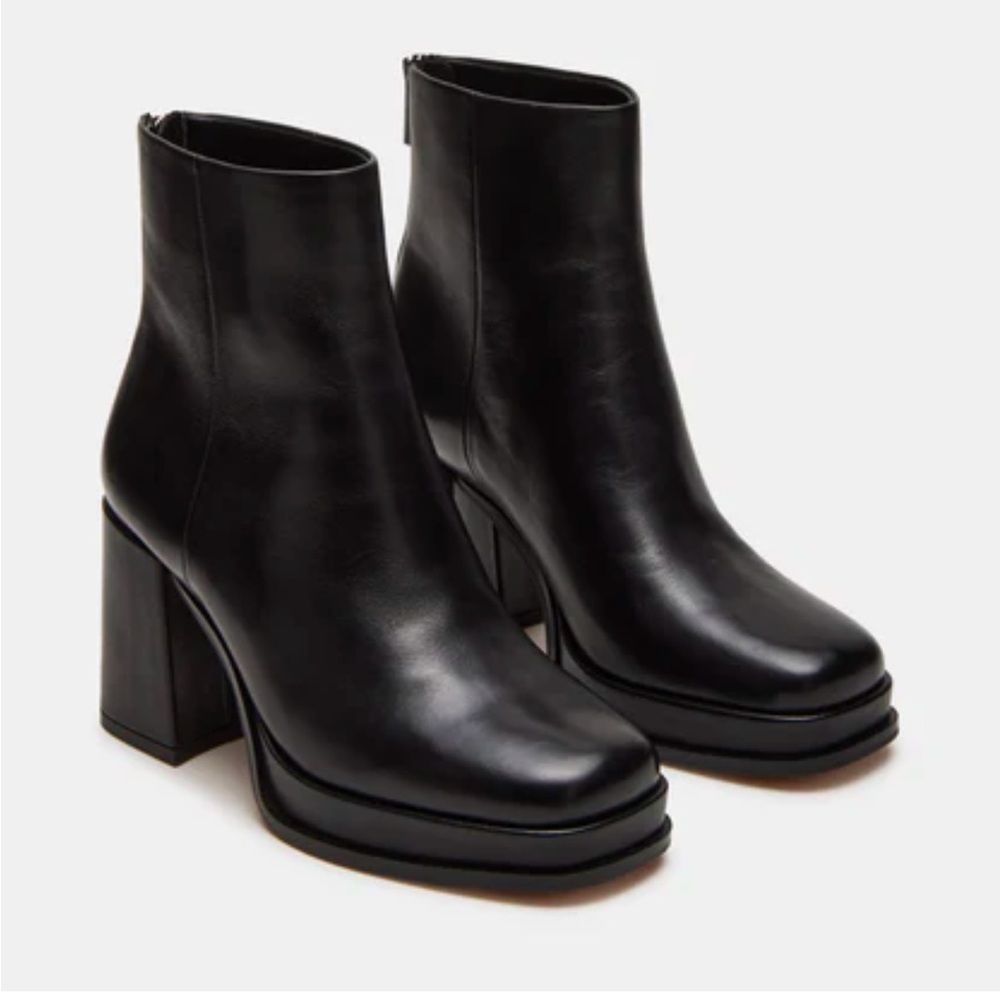 Steve Madden Black Ankle Boots with Chunky Heel